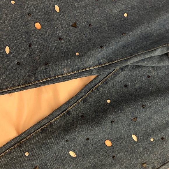 Boyfriend Jeans with Embellishments - Picture 3 of 5